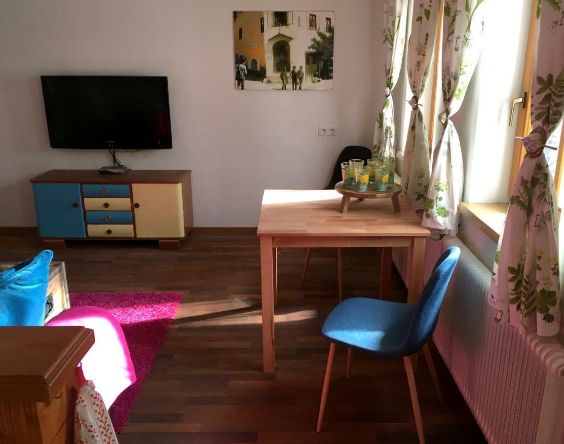 Pinkdeer Apartment ฮัลล์สตัทท์ ภายนอก รูปภาพ